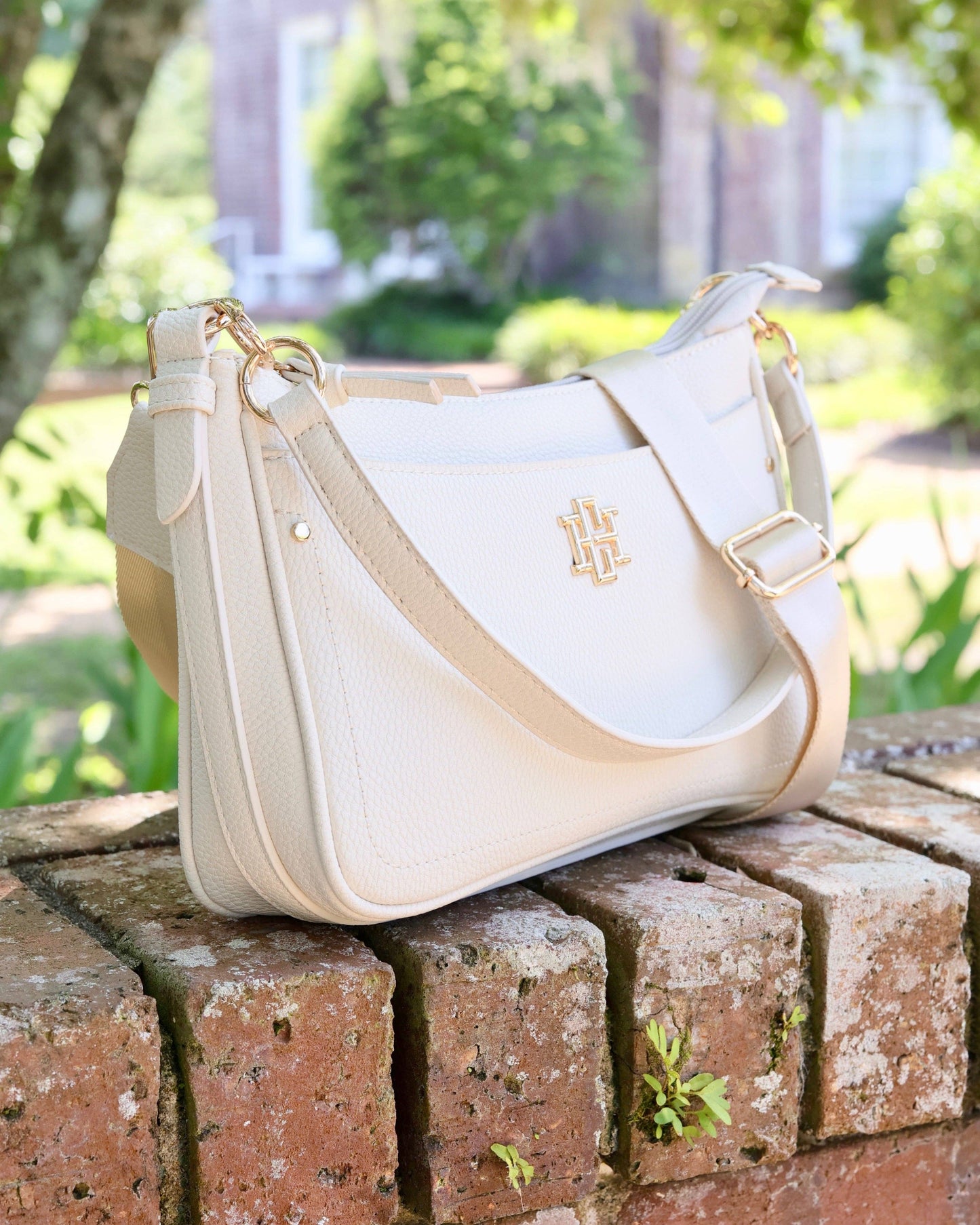 Paxton Crossbody with Pockets Cream PB Caroline Hill