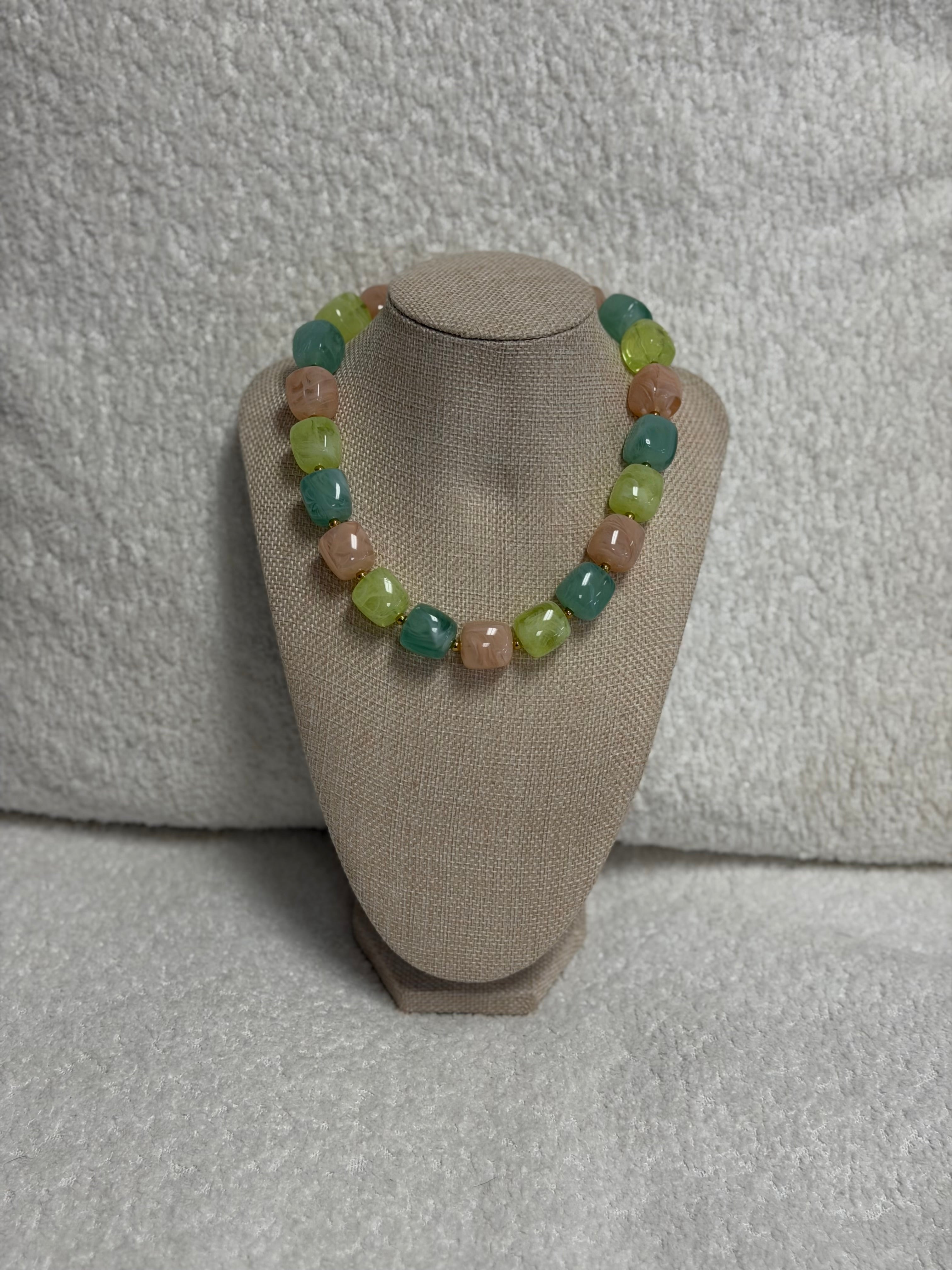 HART Soft Spring Necklace