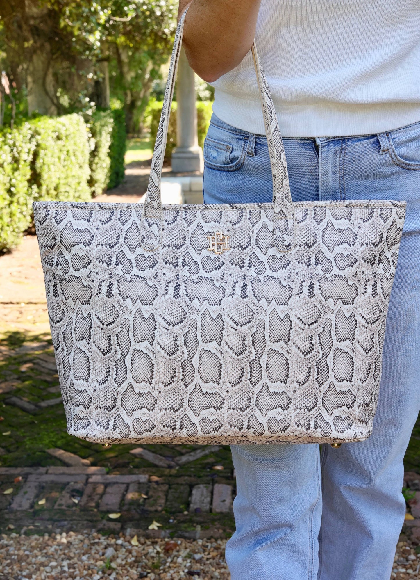 Daniela Large Tote MOCHA ES Caroline Hill