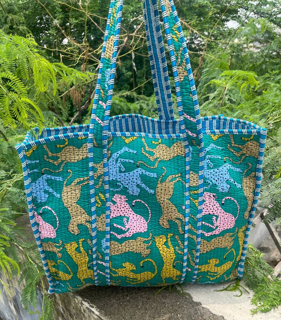 Quilted Jhola Bag Multicolor Tiger Printed Cotton Women Bags